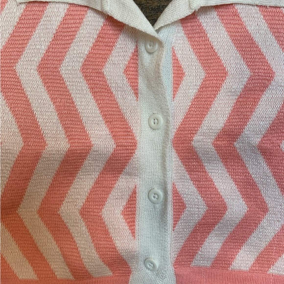 JOLIE & JOY Size L crop halter lightweight knit with collar BNWT 💕 - Picture 2 of 7